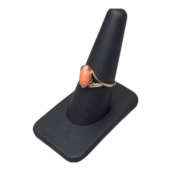 Vintage Coral Gemstone Ring In Elegant 14K Gold Setting Unique Marquise Cut 8.5 - Picture 2 of 10